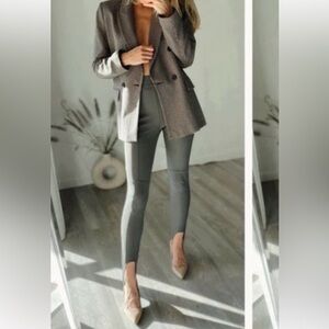 Zara Gray Skinny Pants Sleek and Modern stirrup NWT large